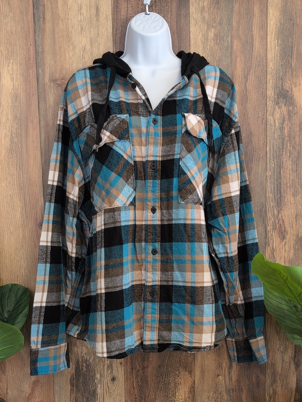 No Boundaries Oversized Fit Plaid Button-Down Hooded Shirt XL W334